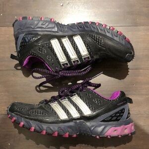 Adidas black trail running shoes. Kandia tr 4